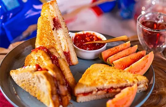 Sanduíche de Goiabada com Queijo