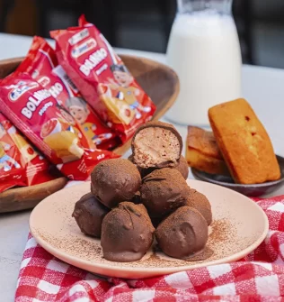 Bombom de Bolinho de Morango