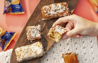 Bolo Gelado de Bolinho de Coco com Doce de Leite