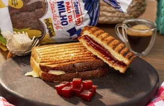 Tostex de Queijo com Goiabada
