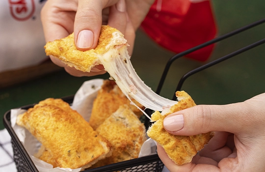 Pastelzinho Assado de Presunto e Queijo no Pão de Forma
