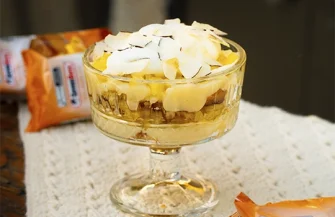 Sobremesa Tropical com Bolinho de Laranja