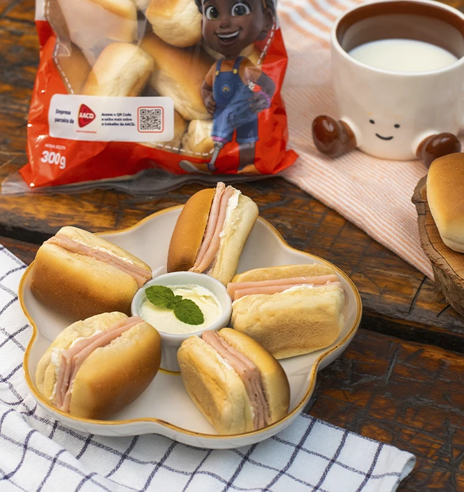 Mini Sanduíche de Peru com Cream Cheese